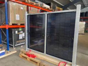 Photovoltaikanlage-Zaun
